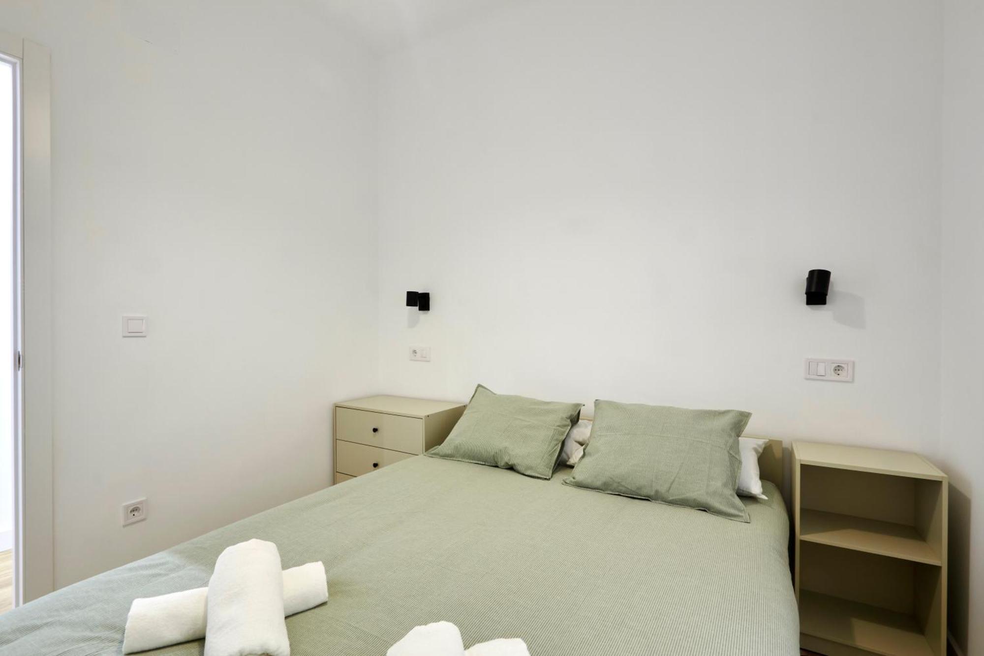 Comfortable Apartment Next To Apolo Theater Barcelone Extérieur photo